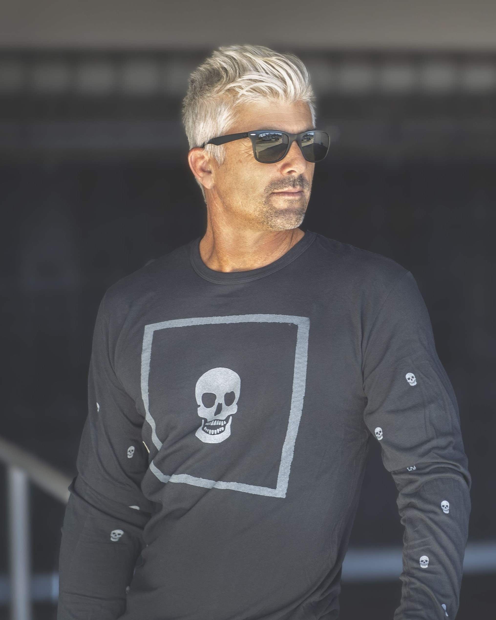 Skull Box Long Sleeve Tee