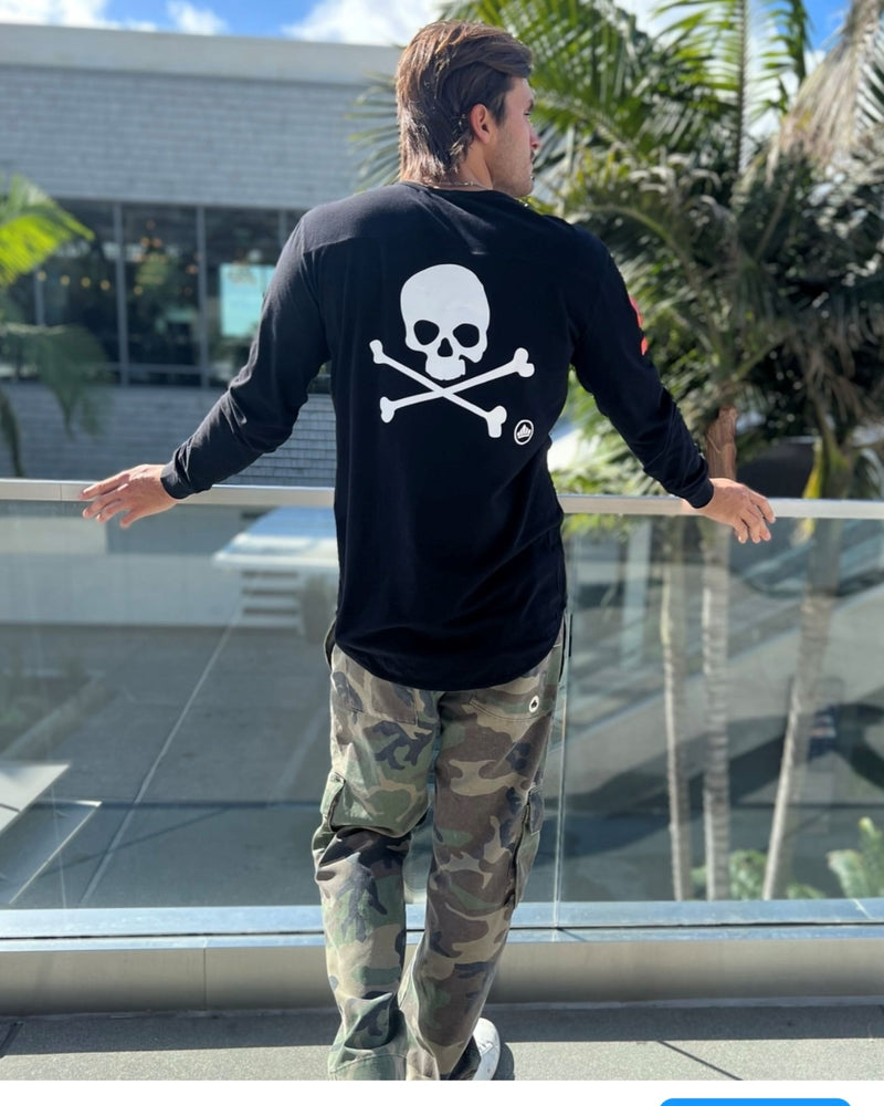 Unique Skull Long Sleeve Tee