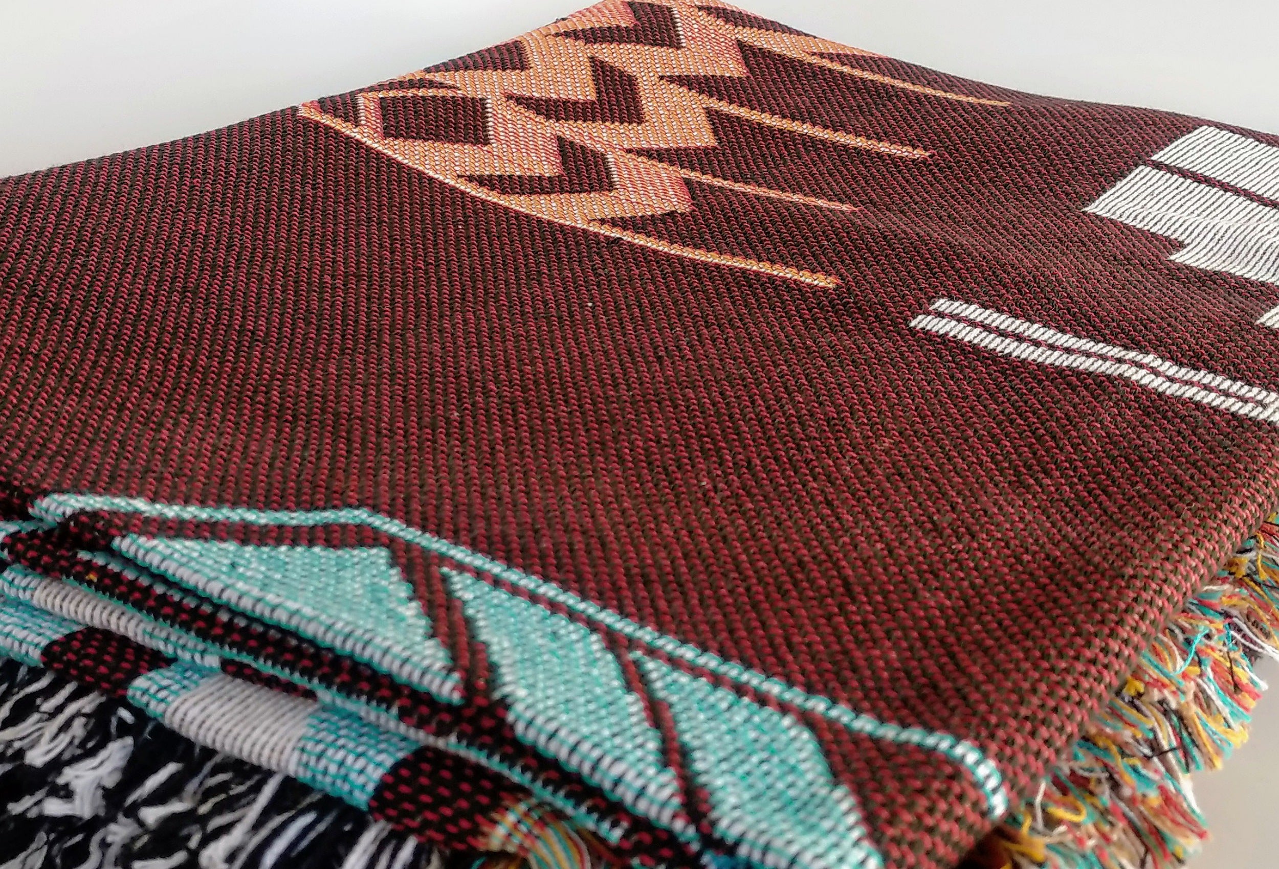 DYNAMIKOS BLANKETS AND THROWS